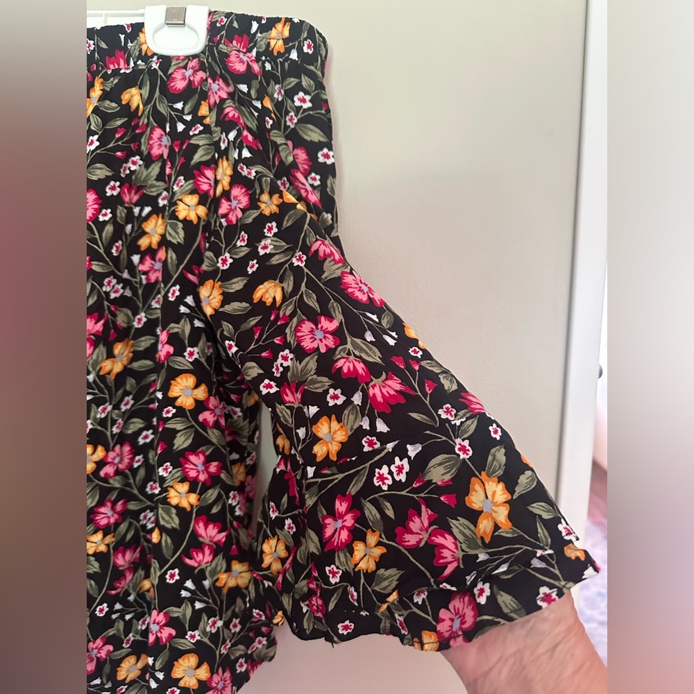 OLD NAVY Size XXL, Off-the-shoulder, Black Floral Top With 3/4 Length Sleeves. - Picture 3 of 5